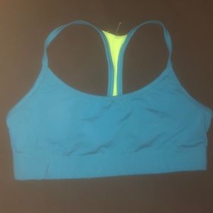 sports bra
